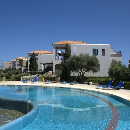 Cassiopeia 2-bedroom Lower Apt On With Pool