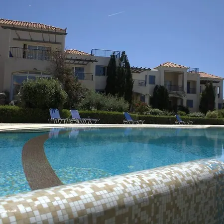 Cassiopeia 2-bedroom Lower Apt On With Pool Χανιά