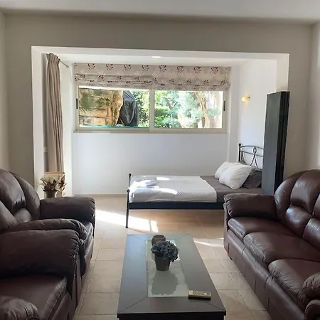 Διαμέρισμα Cassiopeia 2-bedroom Lower Apt On With Pool Χανιά